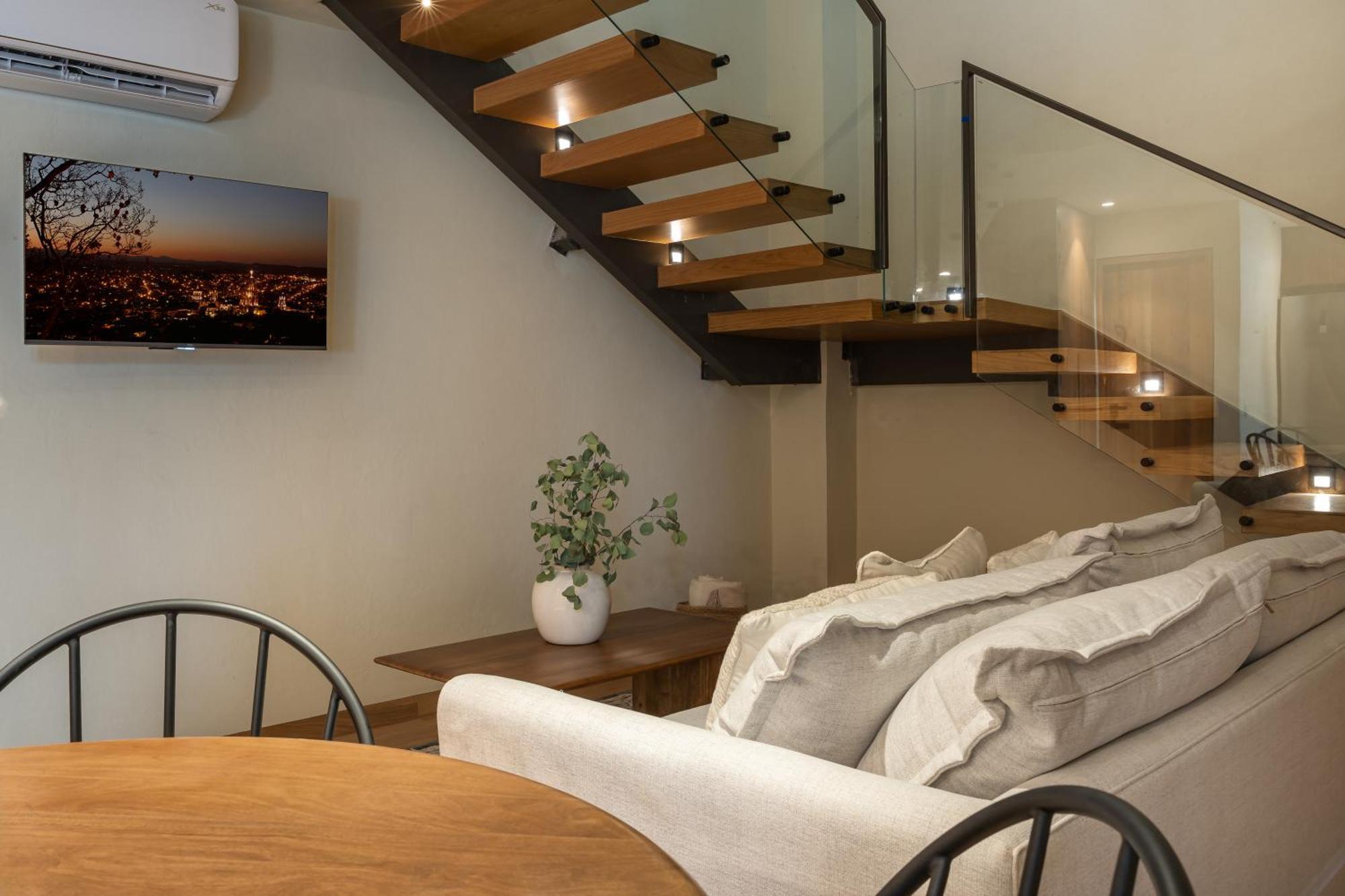 Le Cottage San Miguel De Allende, Modern Luxury In Centro With Pool & Jacuzzi Room photo